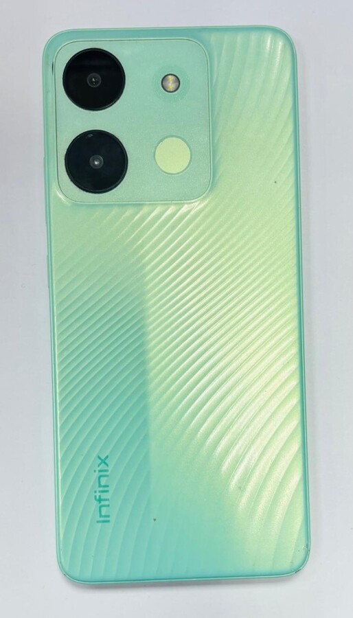 Мобильный телефон Infinix smart 7 3/64