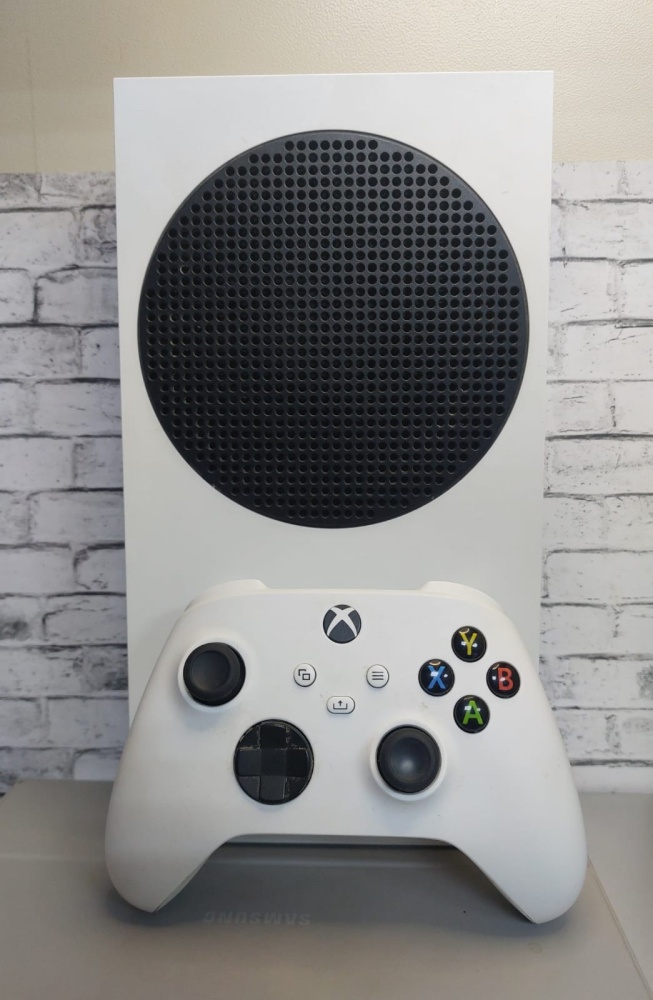 Игровая приставка XBOX Series S