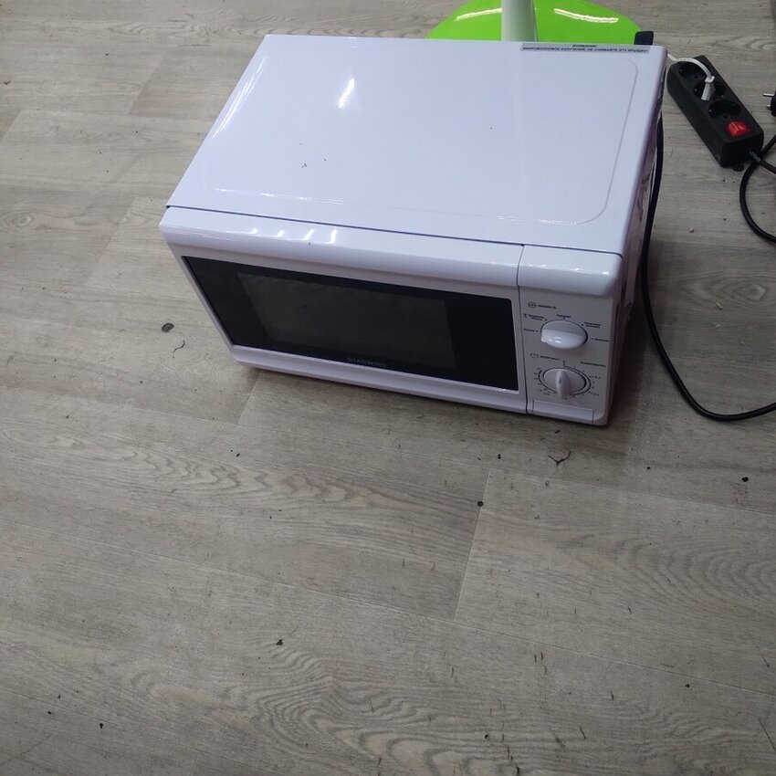 Микроволновая печь starwind