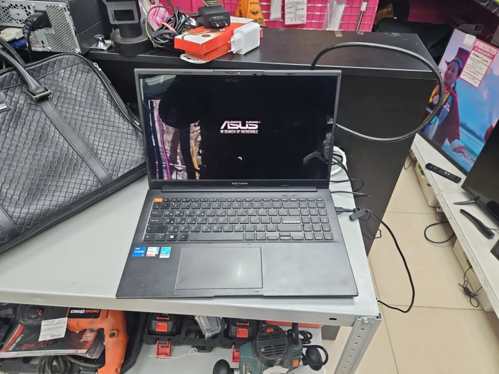 Ноутбук ASUS VIVOBOOK