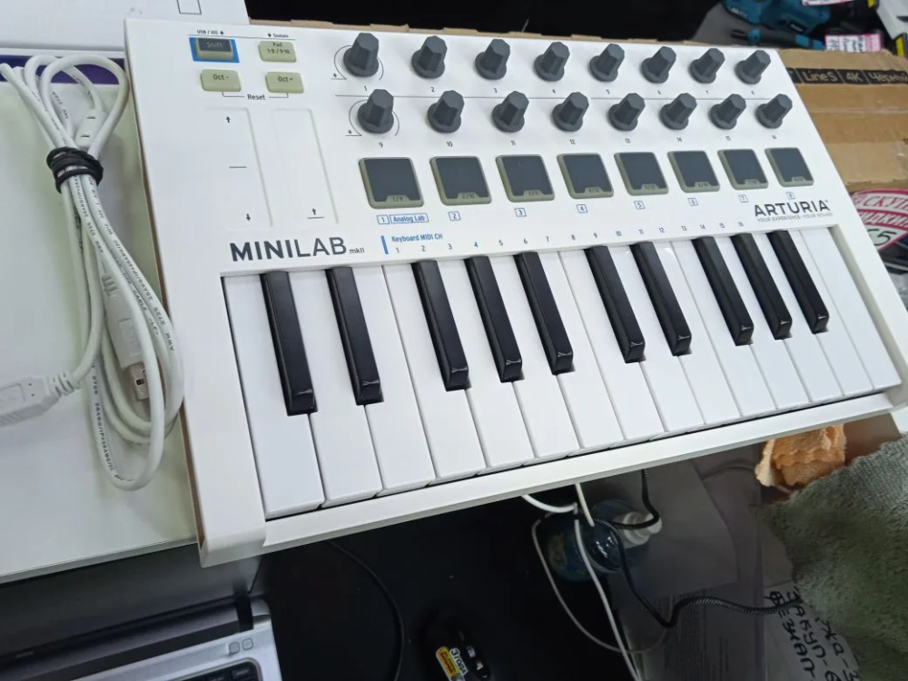Миди-клавиатура MINILAB mkII, 25м клавиш