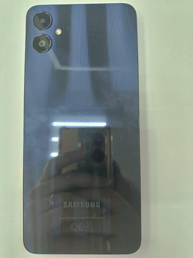 Смартфон Samsung A05