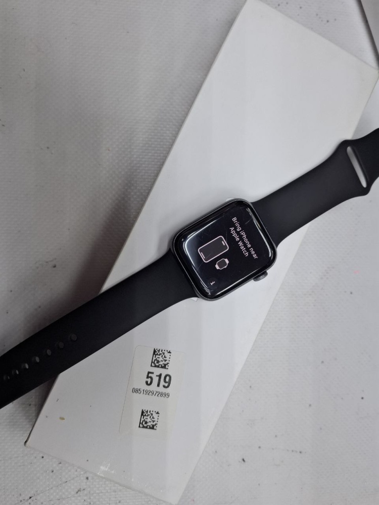 Часы Apple Watch 5