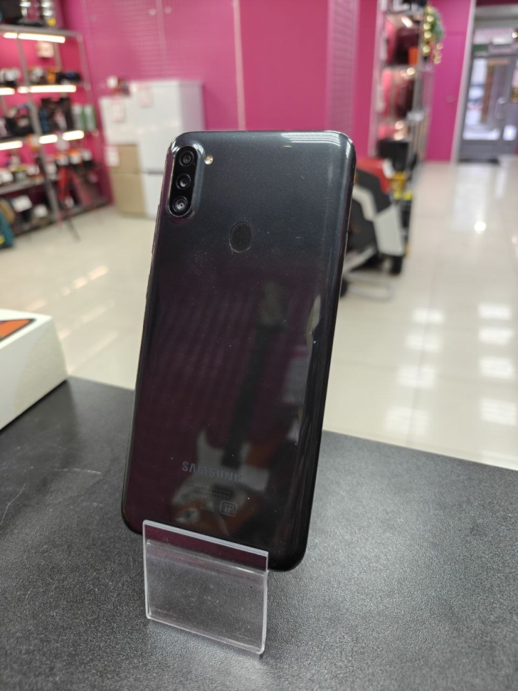 Смартфон Samsung A11 2/32