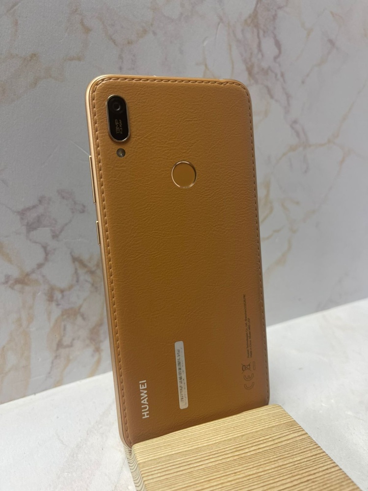 Смартфон Huawei Y6 2/32