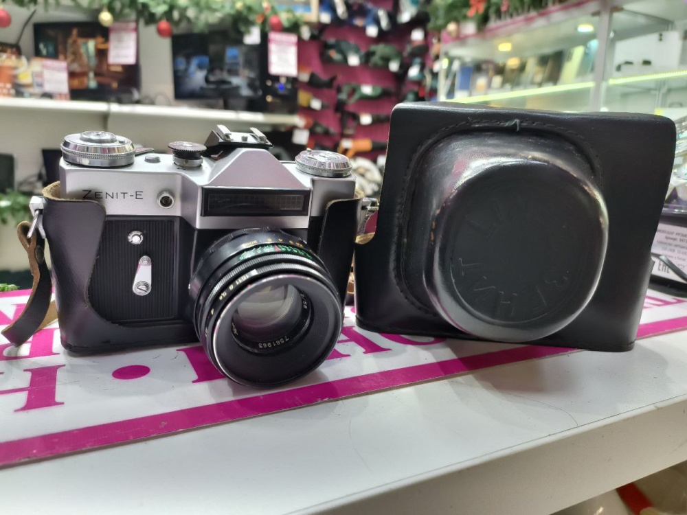 Фотоаппарат Зенит Е