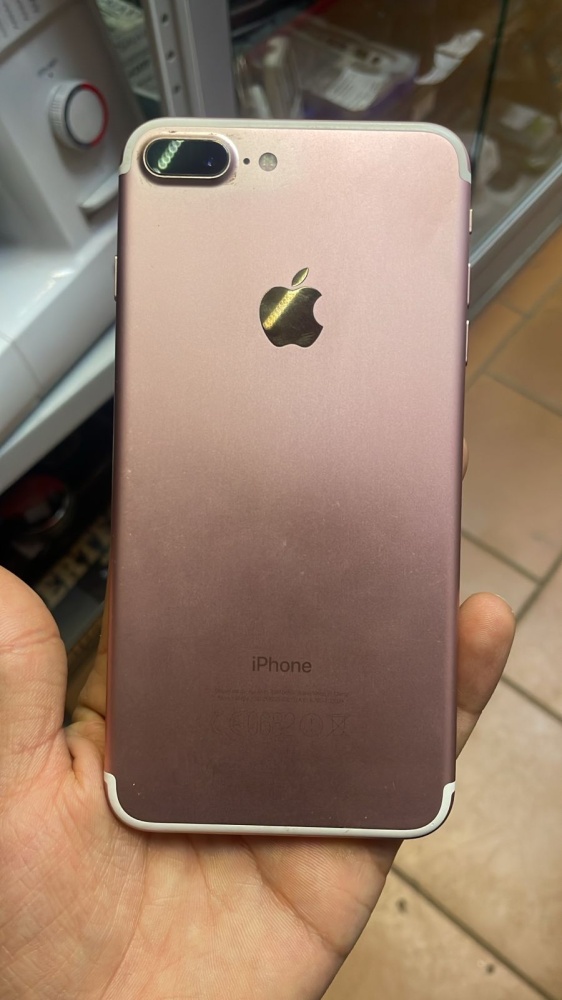 Смартфон iPhone 7+ 128Gb
