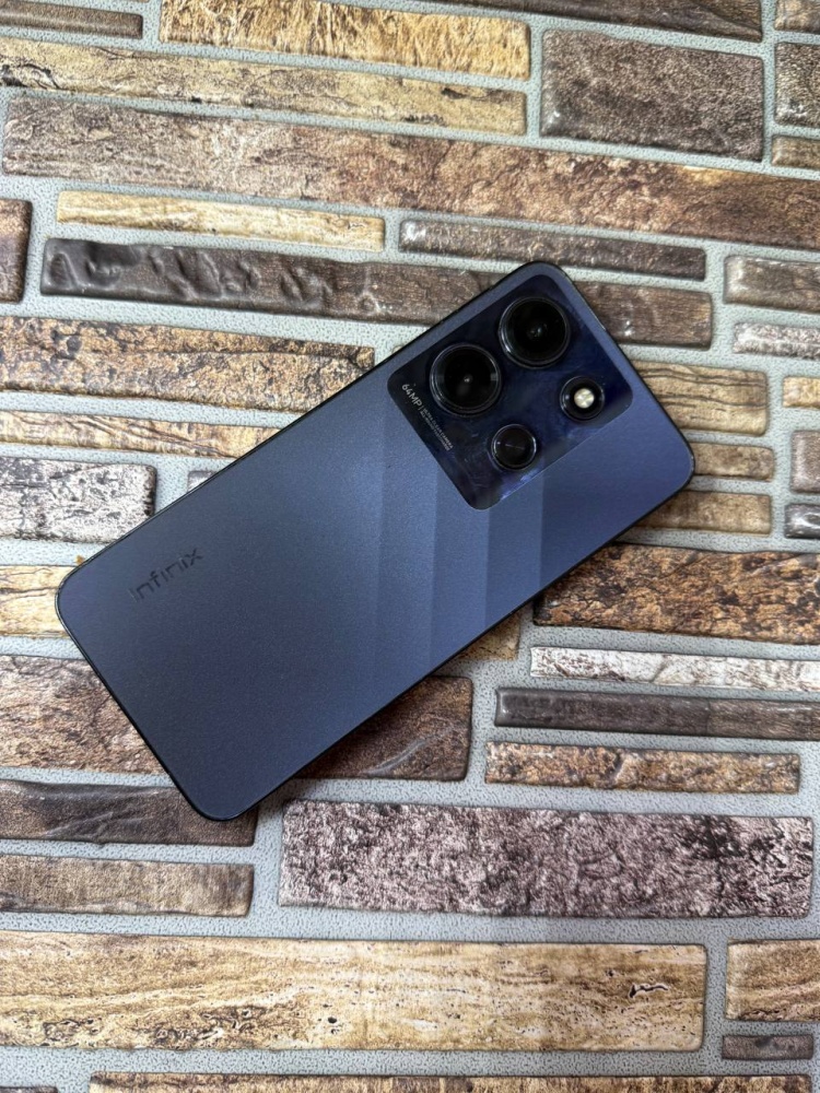 Мобильный телефон Infinix NOT 30I 8/128