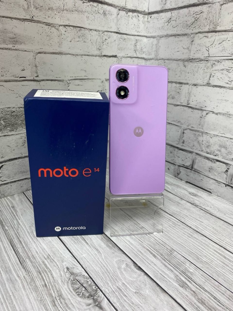 Мобильный телефон Motorola 2/64