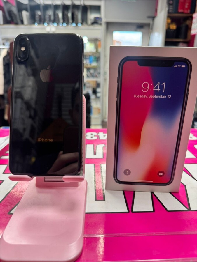 Смартфон iPhone X 256Gb