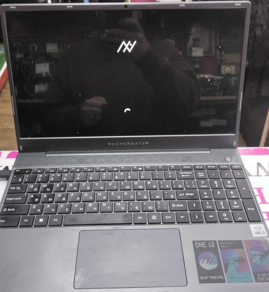 Ноутбук Machcreator