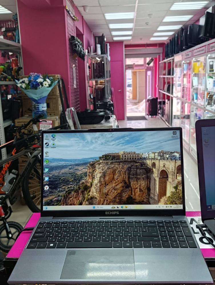 Ноутбук др марка ECHIPS,  Intel Celeron ОС 16GB,SSD 512GB