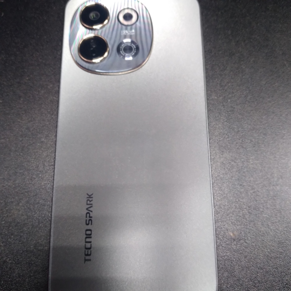 Мобильный телефон Tecno spark 30 6/128
