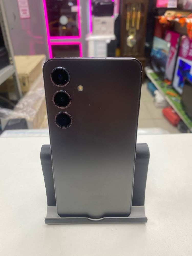 Смартфон Samsung S24 8\128gb