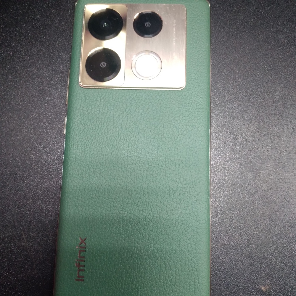 Мобильный телефон Infinix note 40 pro 12/256