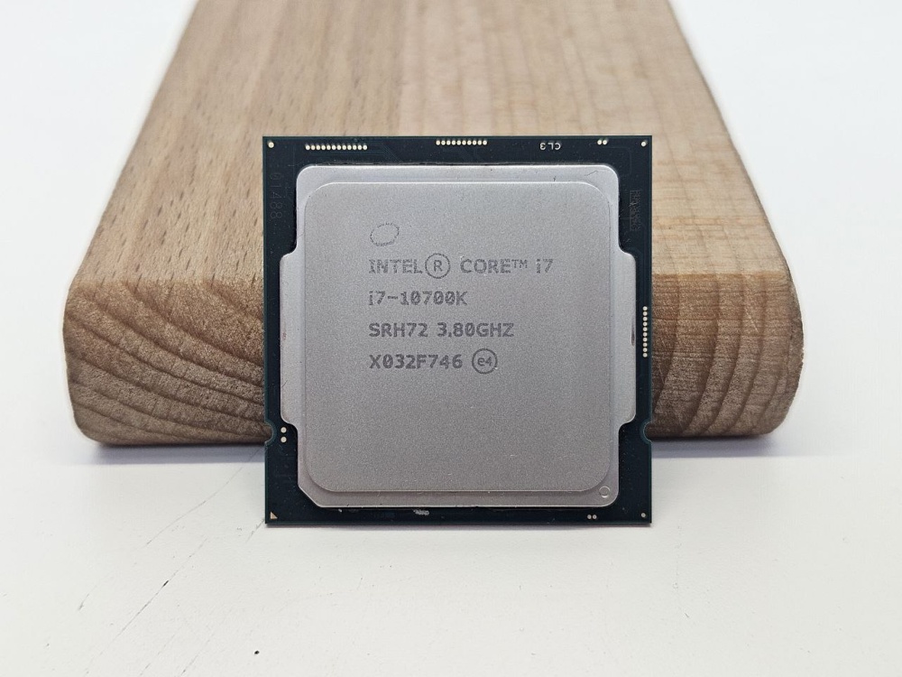 Процессор Intel Core i7-10700K