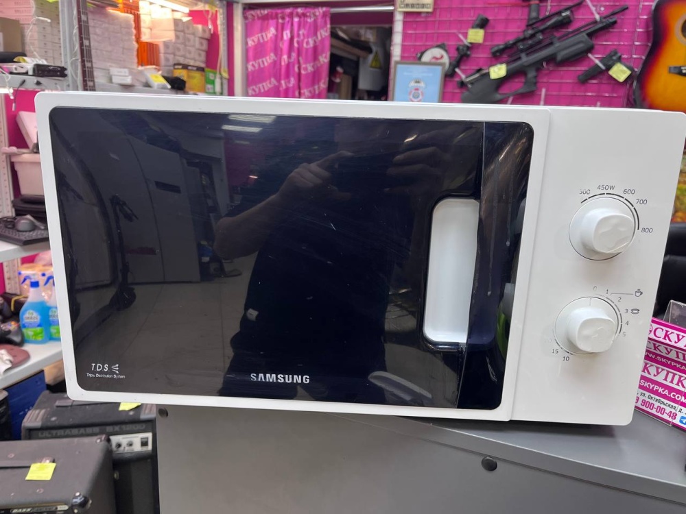 Микроволновая печь Samsung me81arw