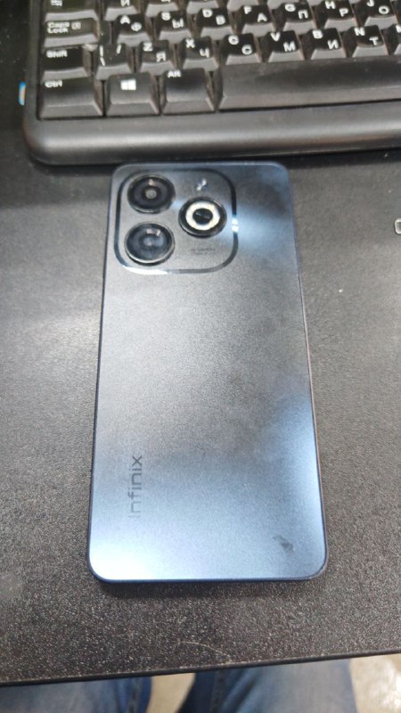 Мобильный телефон Infinix Smart 8 4/128