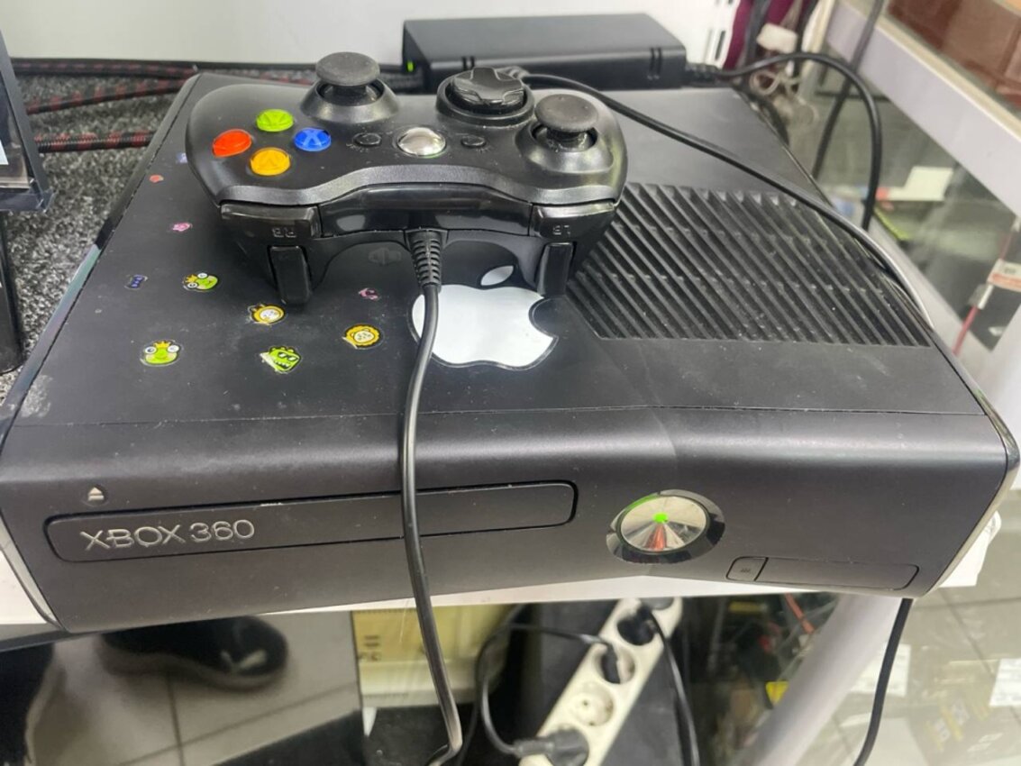 Игровая приставка XBOX 360 250GB
