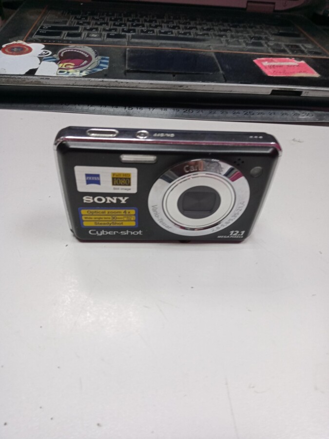 Фотоаппарат Sony CYBER-SHOT DSC-W210