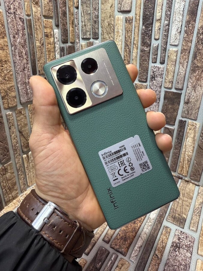 Мобильный телефон Infinix Note 40 Pro 8/256gb