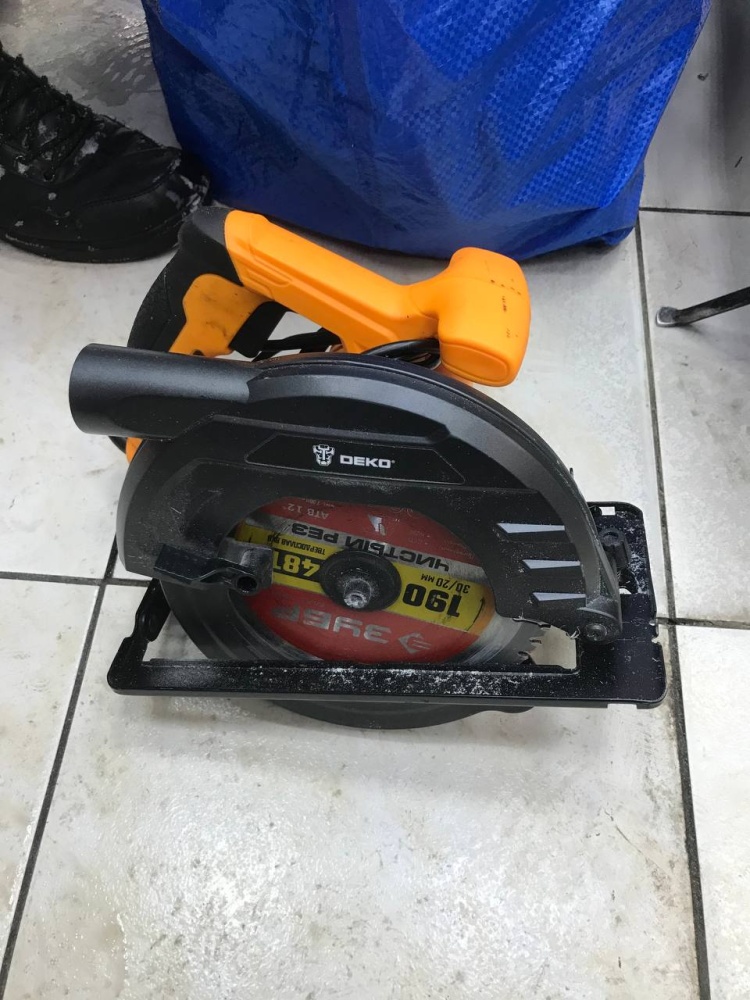 Циркулярная пила DEKO