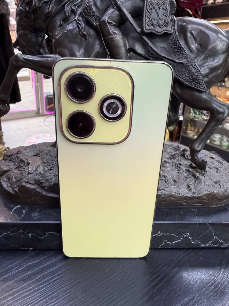 Мобильный телефон Infinix Hot 40i 4/128