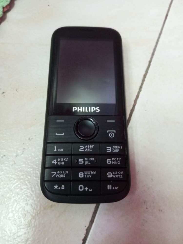 Мобильный телефон Philips e160