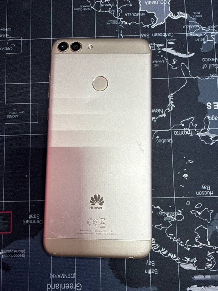 Смартфон Huawei P Smart  3/32