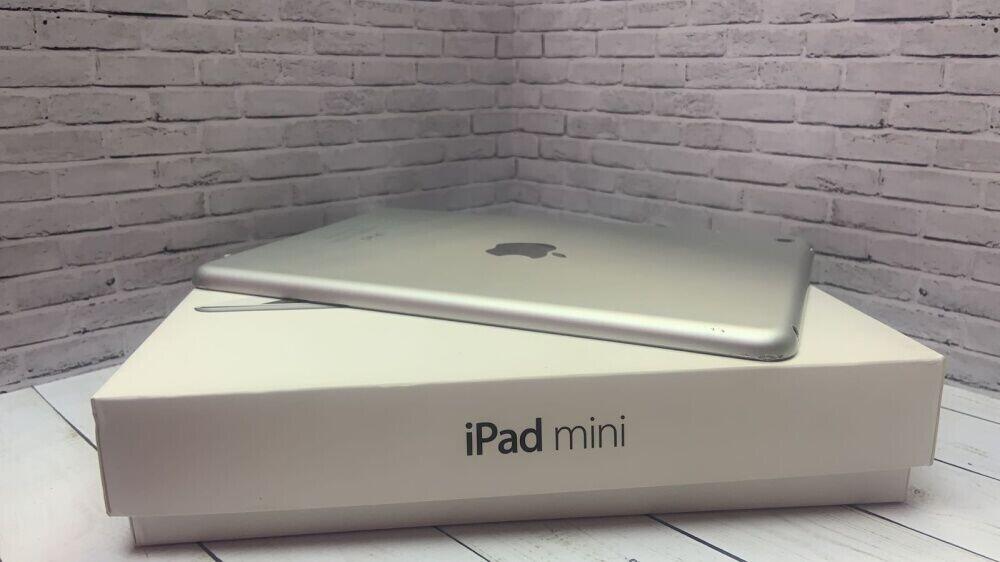 Планшет Apple iPad mini A1432 32гб