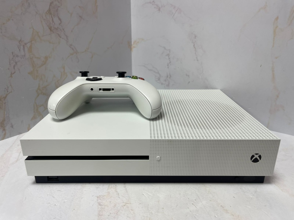 Игровая приставка XBOX ONE S 500Gb
