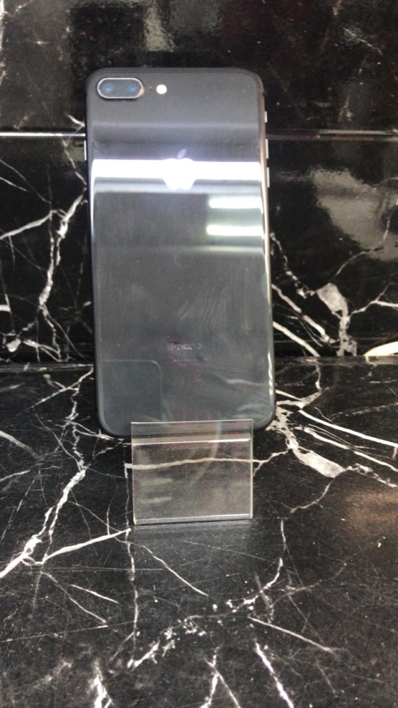 Смартфон iPhone 8+ 64 Gb