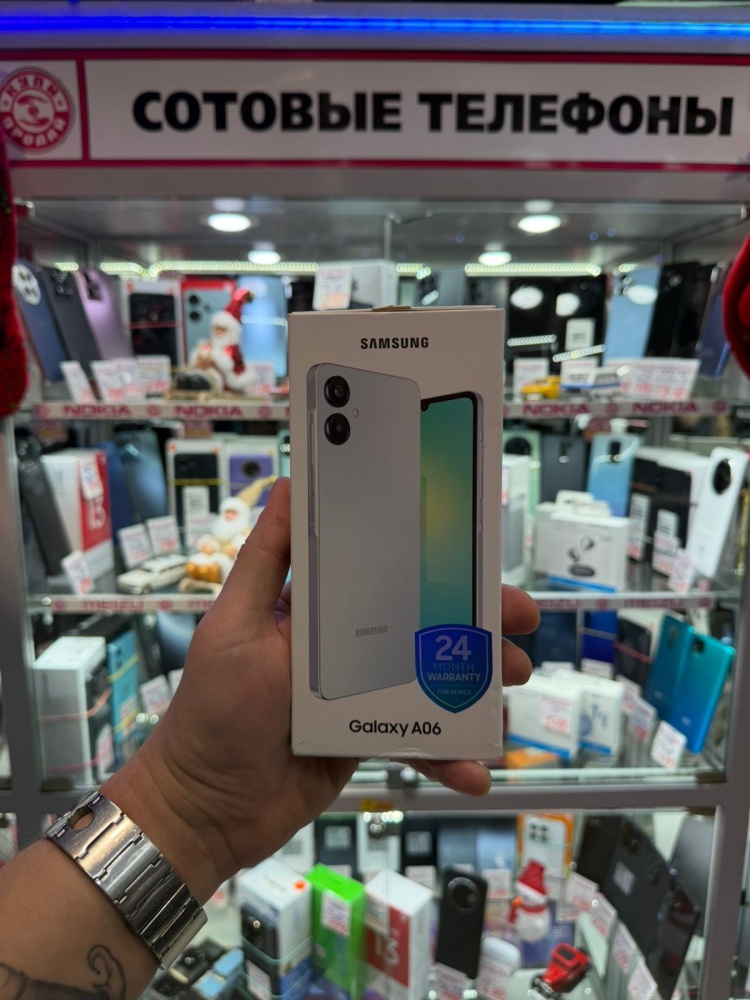Смартфон Samsung A06 4/128