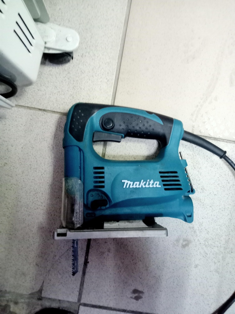 Лобзик MAKITA 4329