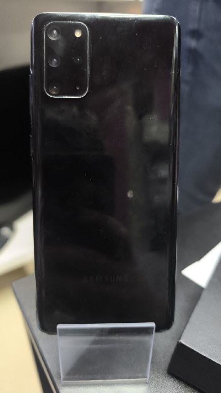 Смартфон Samsung S20 plus