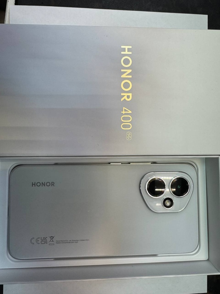 Смартфон Honor 400 8/256