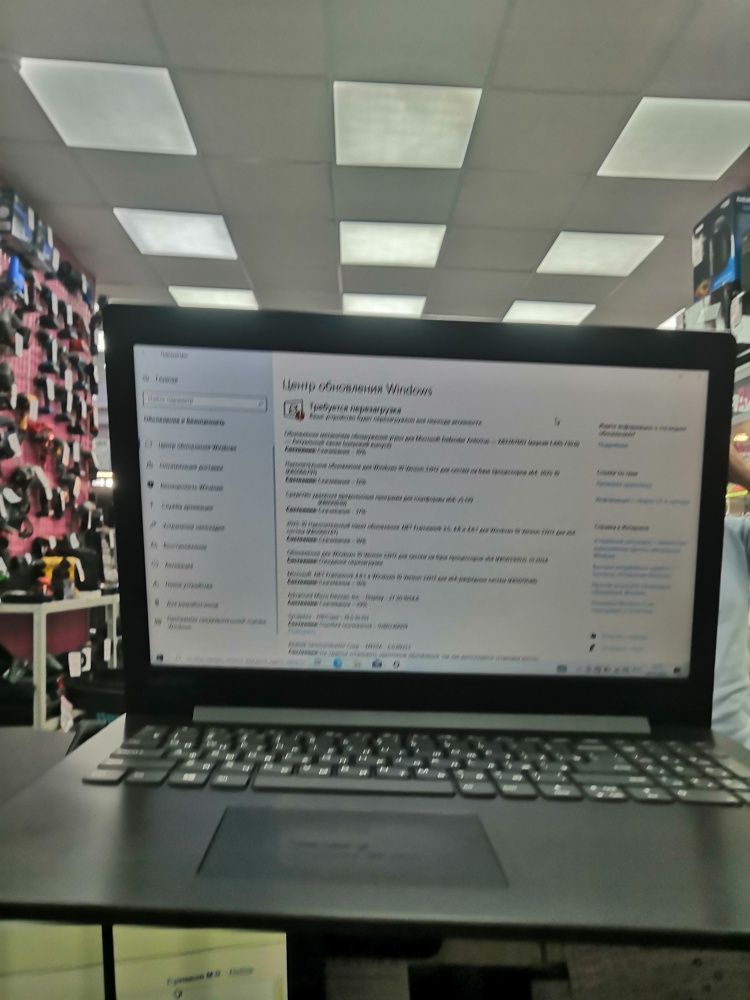 Ноутбук Lenovo IdeaPad AMD A4/ОЗУ 8/HDD 1Tb/Radeon R3