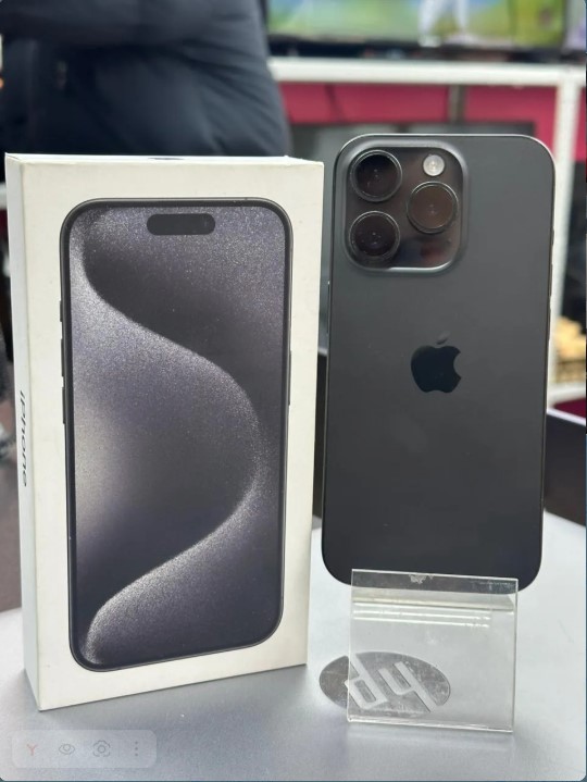 Смартфон iPhone 15 PRO