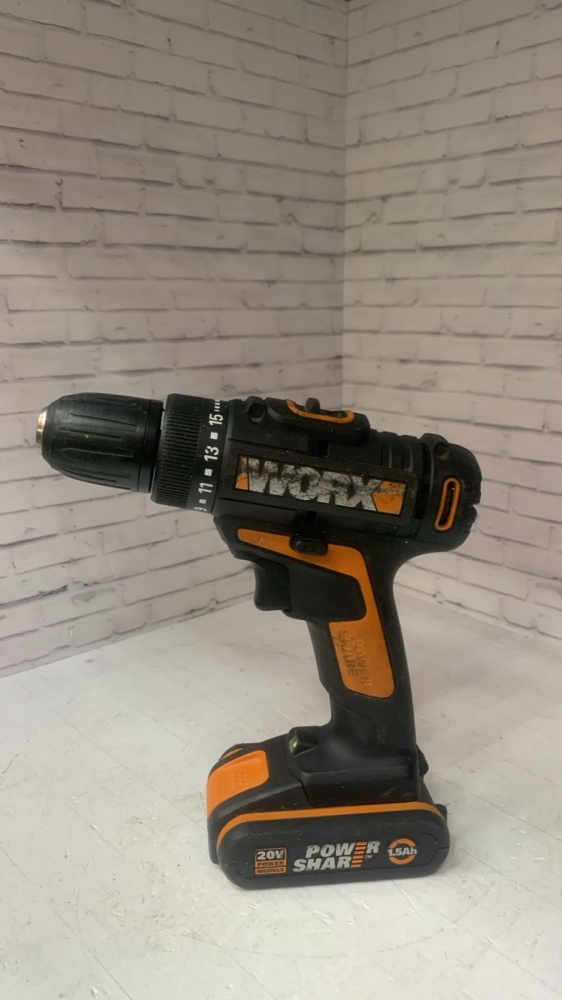 Шуруповерт Worx