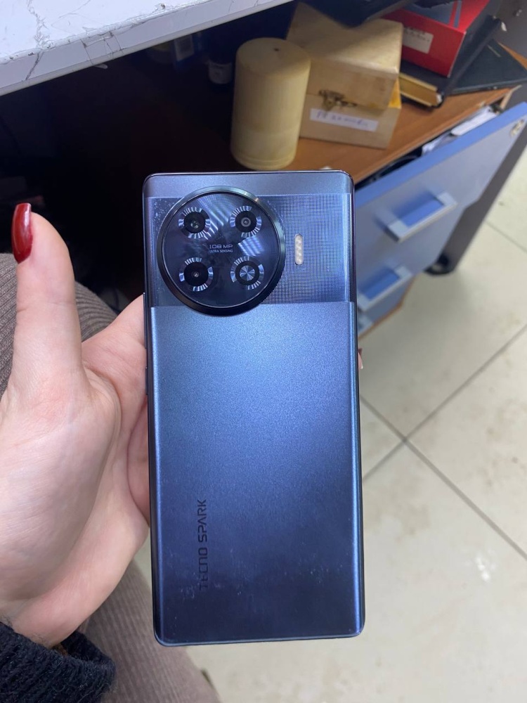 Мобильный телефон Tecno Spark 20 pro+