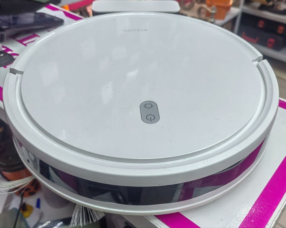 Робот-пылесос xiaomi e10