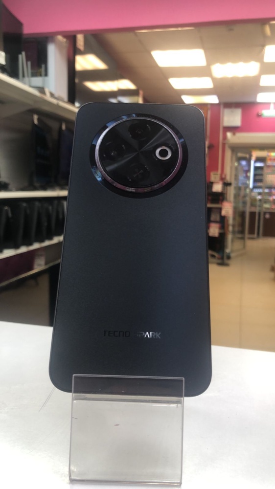 Мобильный телефон Tecno 8/128 гб
