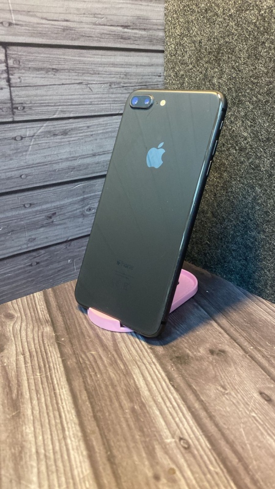 Смартфон iPhone 8+ 64 Gb 81%