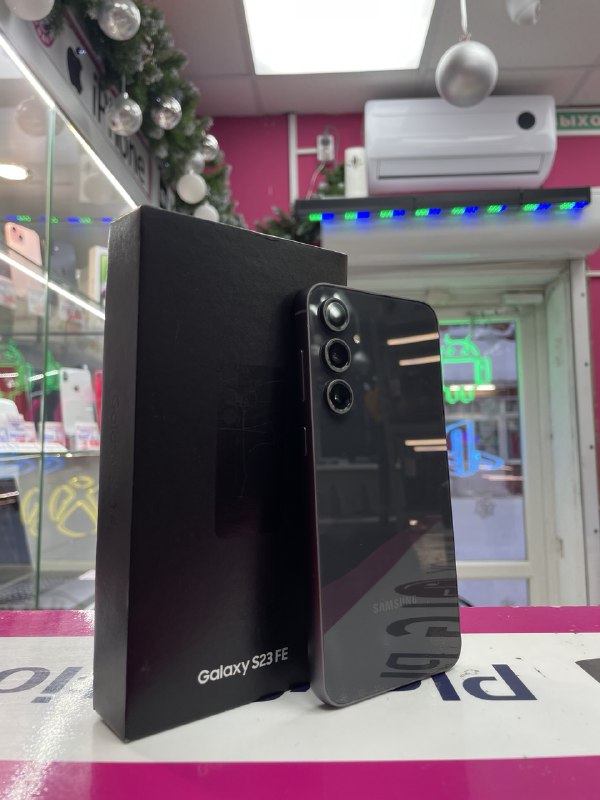 Смартфон Samsung S23 FE 8/256