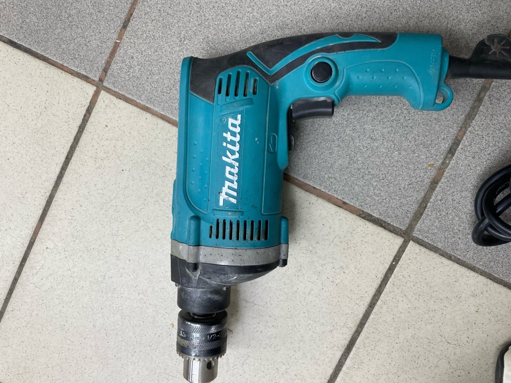 Дрель Makita 1630
