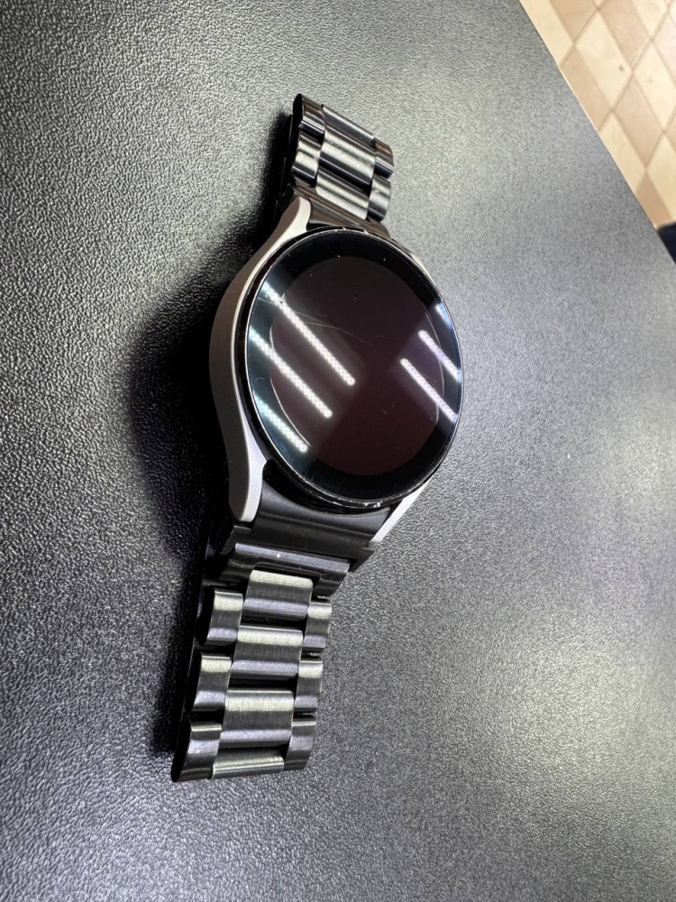 Смарт-часы Samsung Galaxy Watch 4 40мм