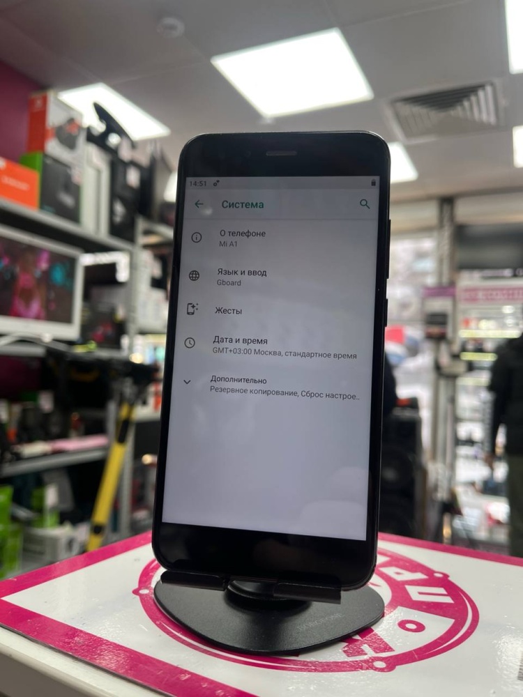 Смартфон Xiaomi mi A1 4/64 andr 9