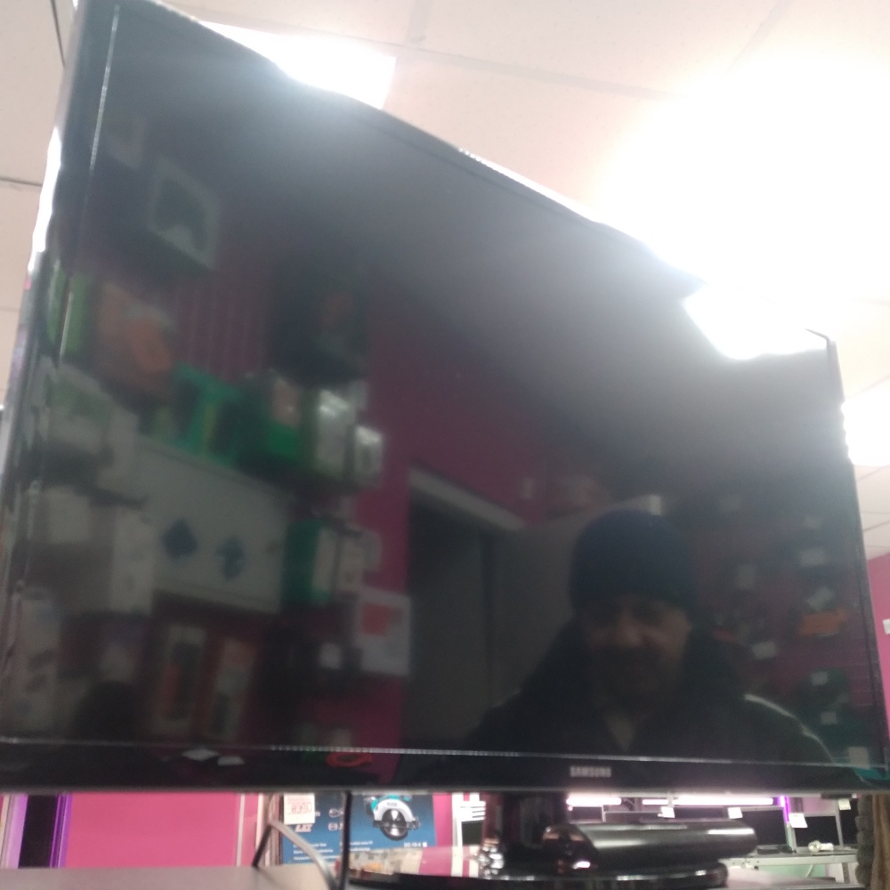 Телевизор Samsung 32