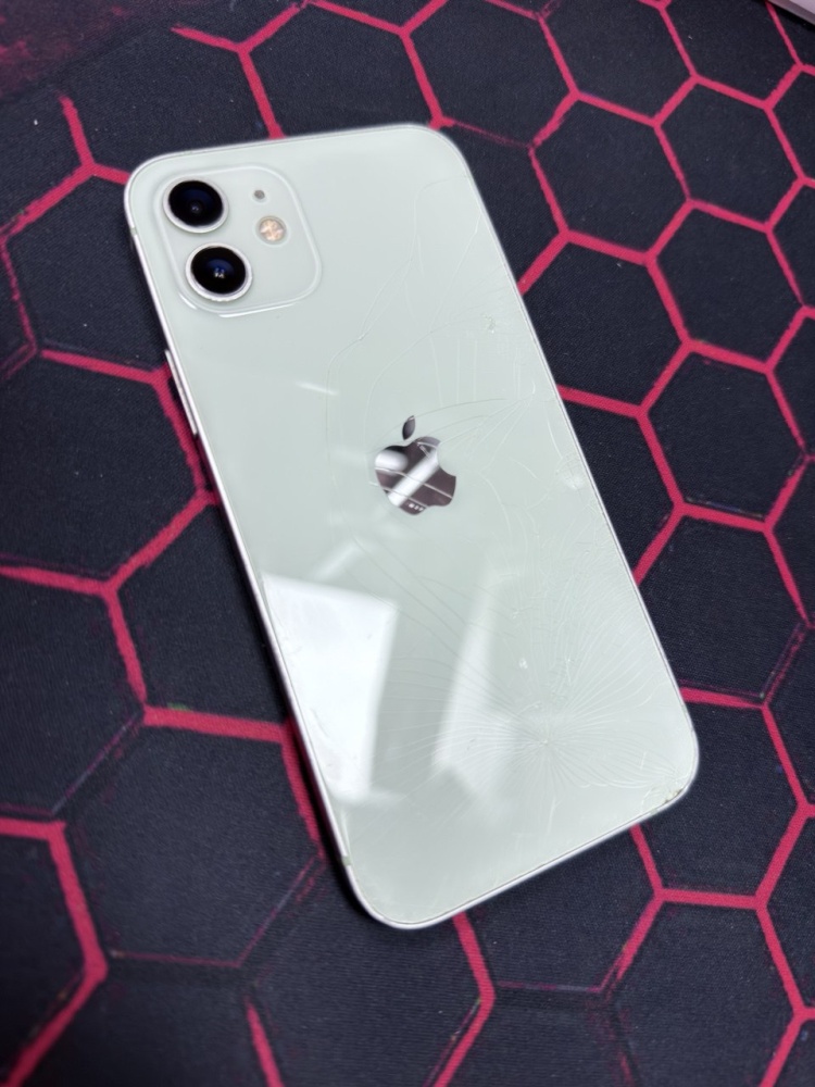 Смартфон iPhone 12 128 Gb