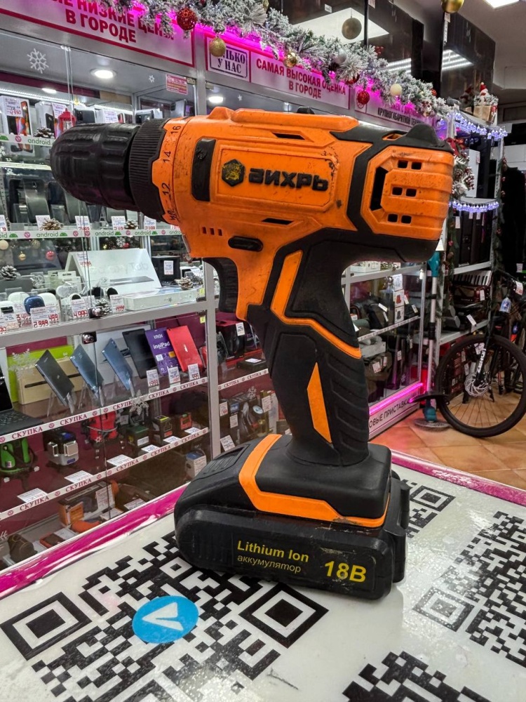 Шуруповерт Вихрь